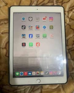 iPad 6 generation 32 GB 10by10