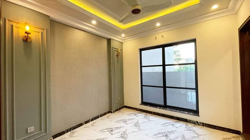 8 Marla Upper Portion Available For Rent in Umar Block Bahria Town, Lahore. 1