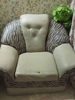 Sofa Set In a very Reasonable price