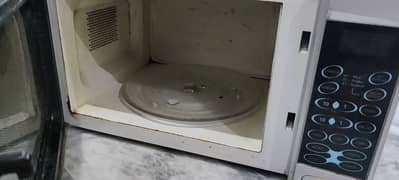 microwave oven gud and working condtion