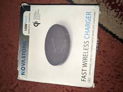 novastone wireless charger 10w fast charging 10/10 condition