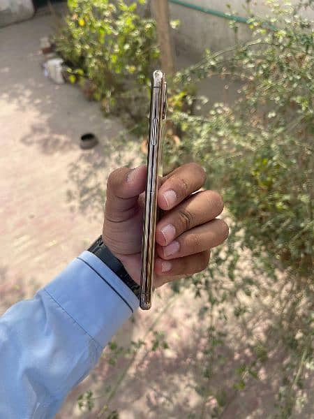 iphone xs max PTA approved 2