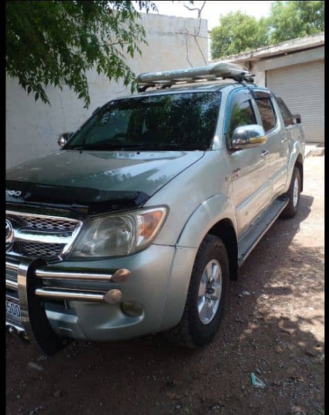 Toyota Hilux 2011 0