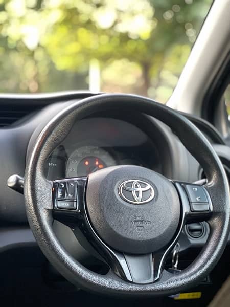 Toyota Vitz 2018 8