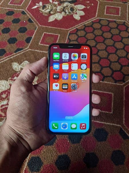 iPhone 11 pro contact: 03472977044 2