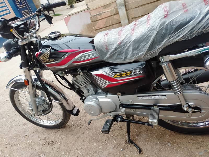 Honda CG 125 2024 6