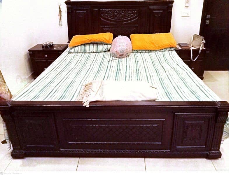 bed set / kind size bed set / bed for sale / complete bed 0