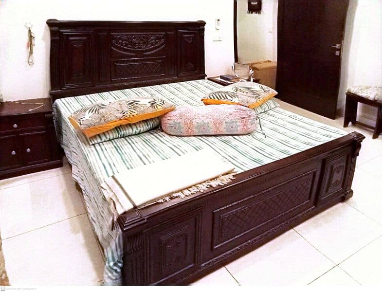 bed set / kind size bed set / bed for sale / complete bed 3