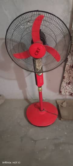 Charging fan 10/10 condition 1 year used only.