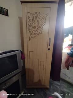 single door wardrobe