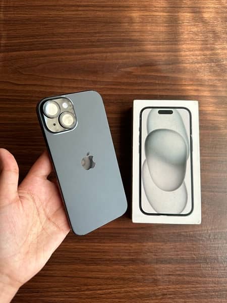 APPLE IPHONE 15 WITH BOX 128GB FACTORY UNLOCKED LLA 4