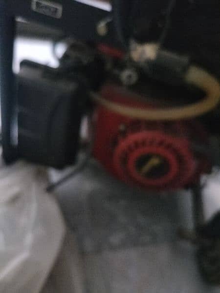 2 kv generator in good condition for sale 8