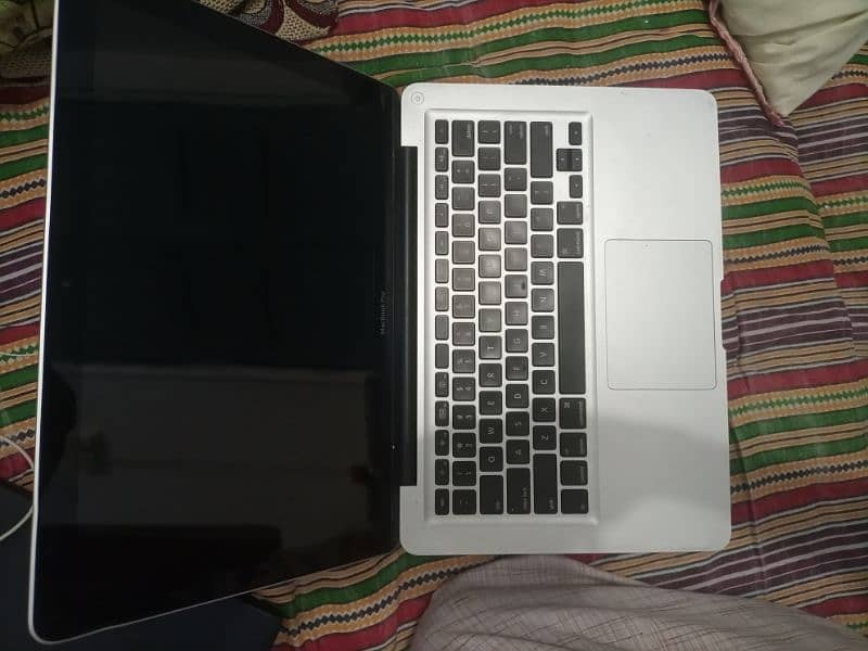 MacBook pro 4