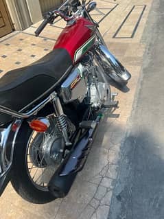 CG-125 Special edition geniune 2400 km driven condition 10/10