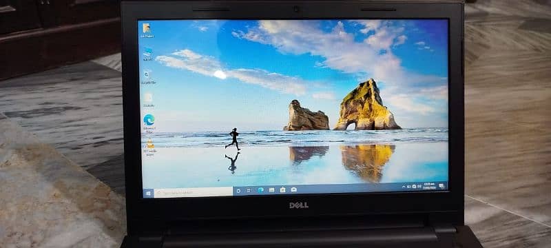 Dell laptop 3