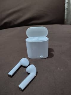 i7 Ear Pods