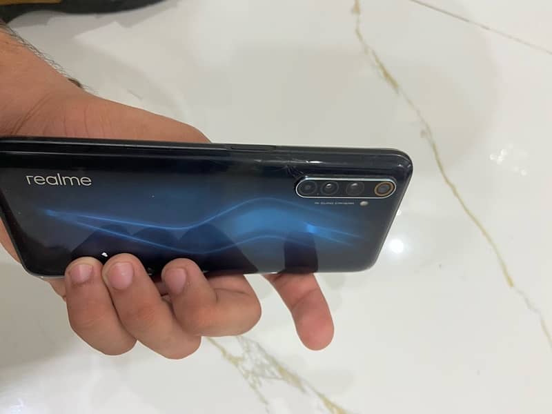 Realme 6 Pro 8GB Ram with 128 Storage 3