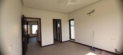Brand New Kanal 3 Bed Upper Portion For Rent In Dha Phase 8