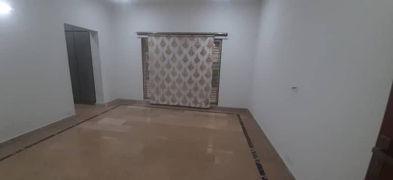 Brand knaal Sprat gate 3bed upper portion for rent in dha phase 1 7
