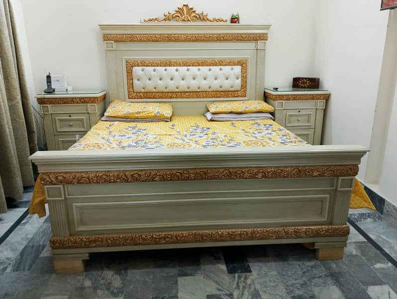 Wooden Bed Set 0