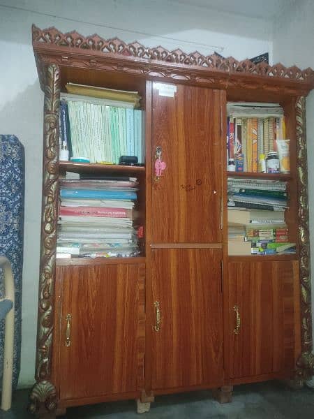 cabinet 0