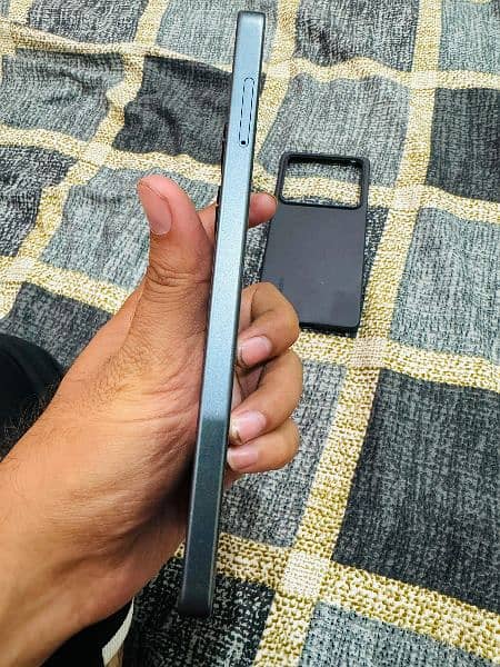 Xiaomi Redmi Note 13 Pro 3