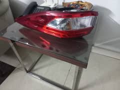 Yaris 2002 right back fender light