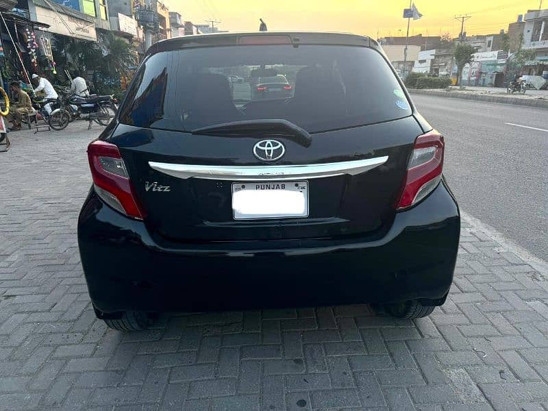 Toyota Vitz 2014 7