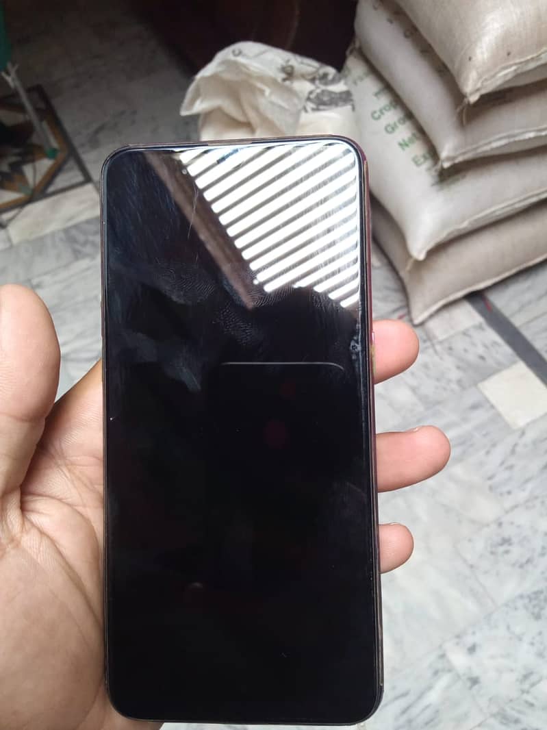Oppo F9, first hand use 2