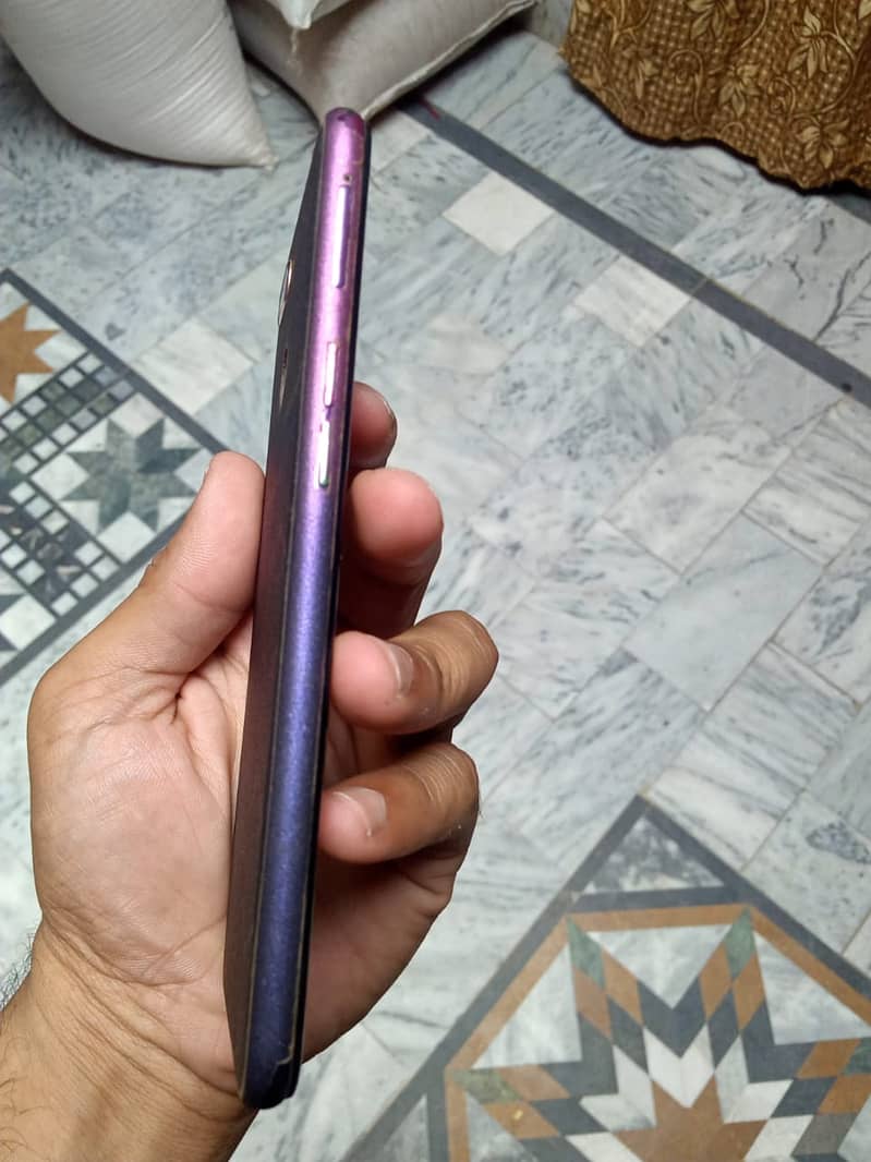 Oppo F9, first hand use 3