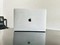 MACBOOK PRO 2019 15'' DISPLAY COREI7 16GB/256GB