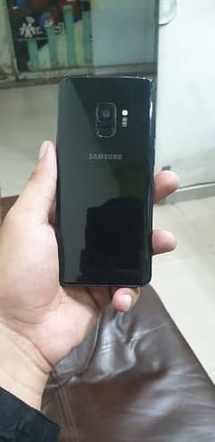Samsung S9 minor shade 4gb 64gb single sim pta approved