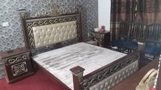 King-size bed set