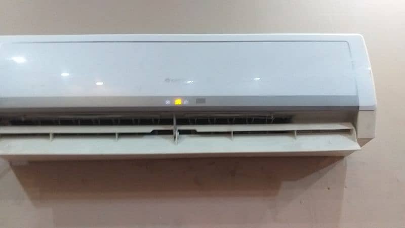 Gree Inverter 1.5 ton 0