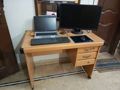 computer table with 3 draws