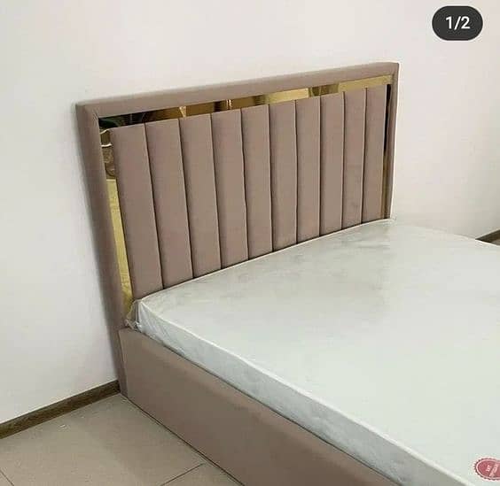 Double bed / poshish bed / brass stips bed/side tables 14