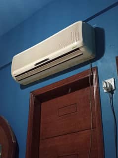 1 ton Used AC For Sale