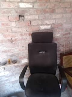 New chair only use 15 days