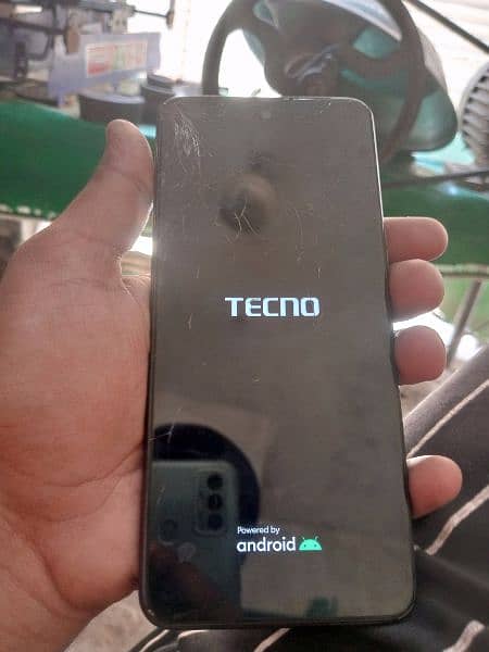 Techno Spark 8pro 3