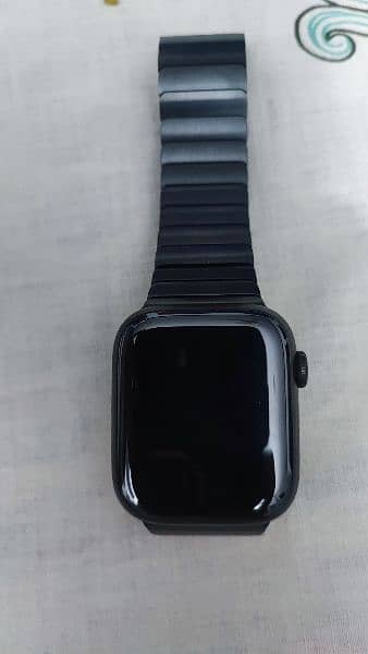 Apple watch series 7 titanium black 1