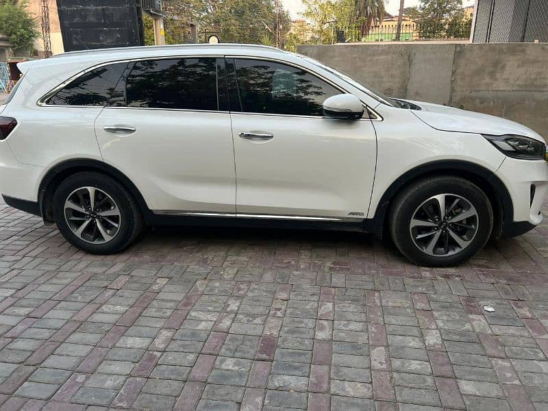 KIA Sorento 2021 5