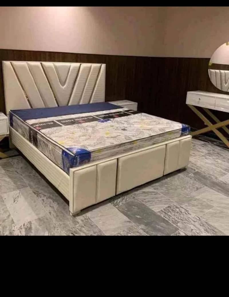 bed / bed set / double bed / king size bed / poshish bed / furniture 9