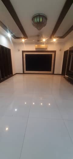 ONE KANAL LIKE BRAND NEW UPPER PORTION SEPARATE GATE HOUSE FOR RENT IN DHA PHASE 5 AT LAHORE
