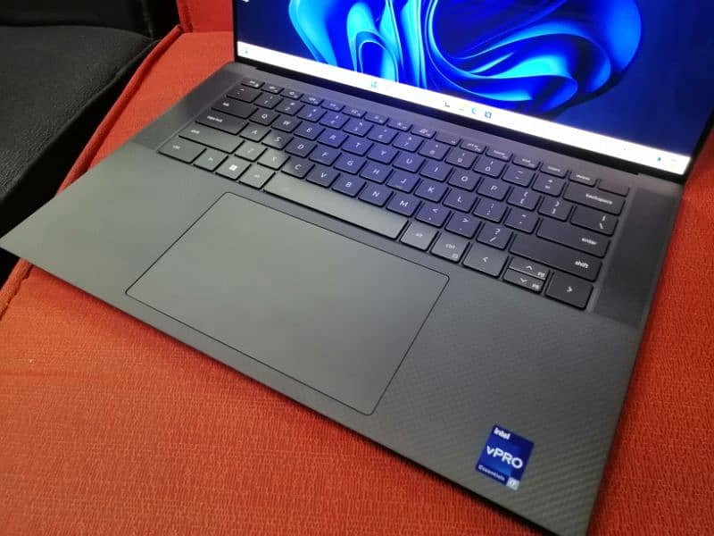 Dell precision 5570 core i7 12 generation/Laptop for sale 2