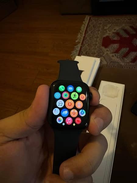 Apple Watch SE 2 (44mm - With Applecare+ for a year) 0