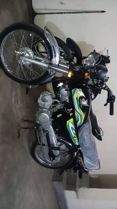 Honda CD 70 brand new very less used