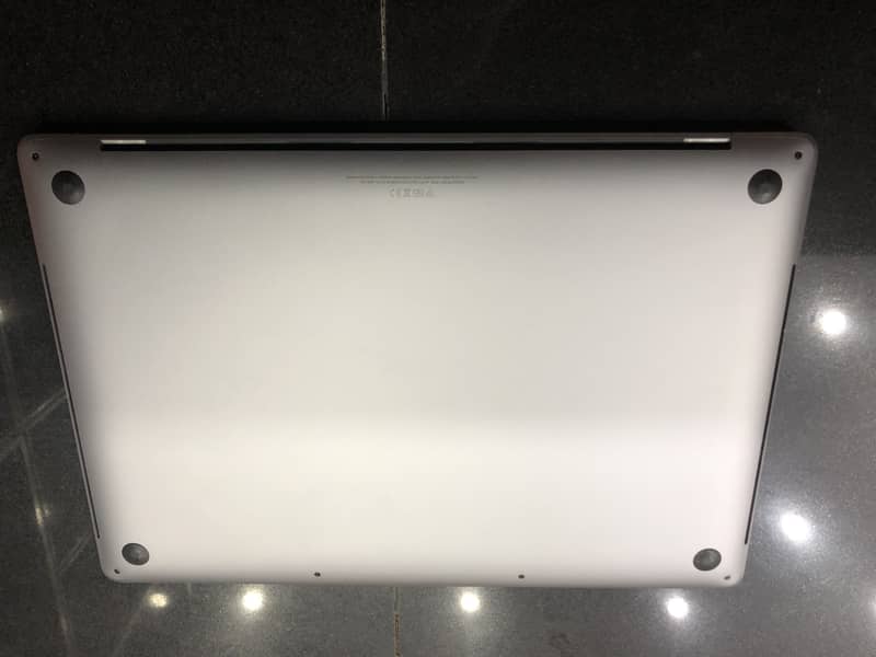 Macbook Pro 2019 16 inches 10