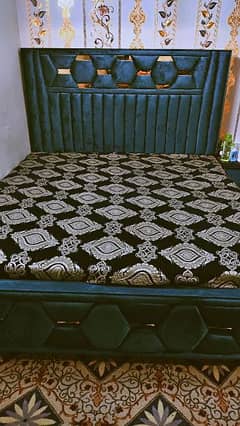 new bed set with side table condition new