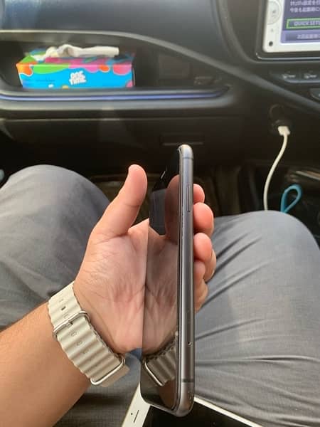 Iphone 11 64GB Non-PTA JV 5