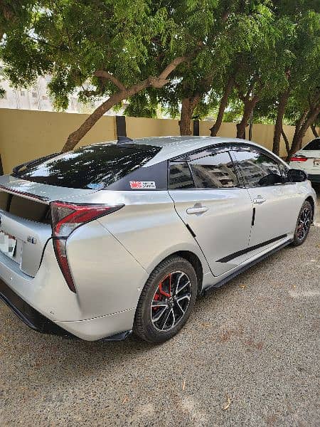 Toyota Prius 2016 7